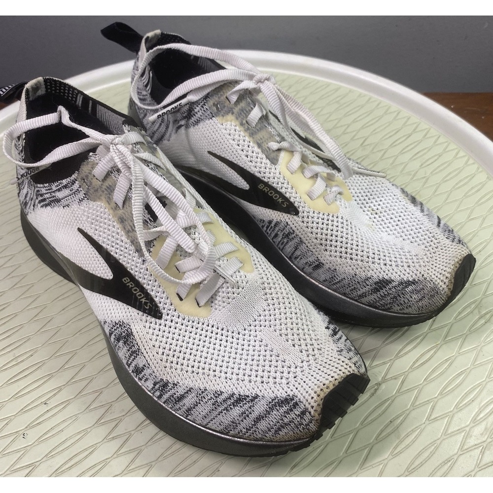 Brooks Levitate 4 Women's Running Shoes Trainers White&Black Sneakers 7